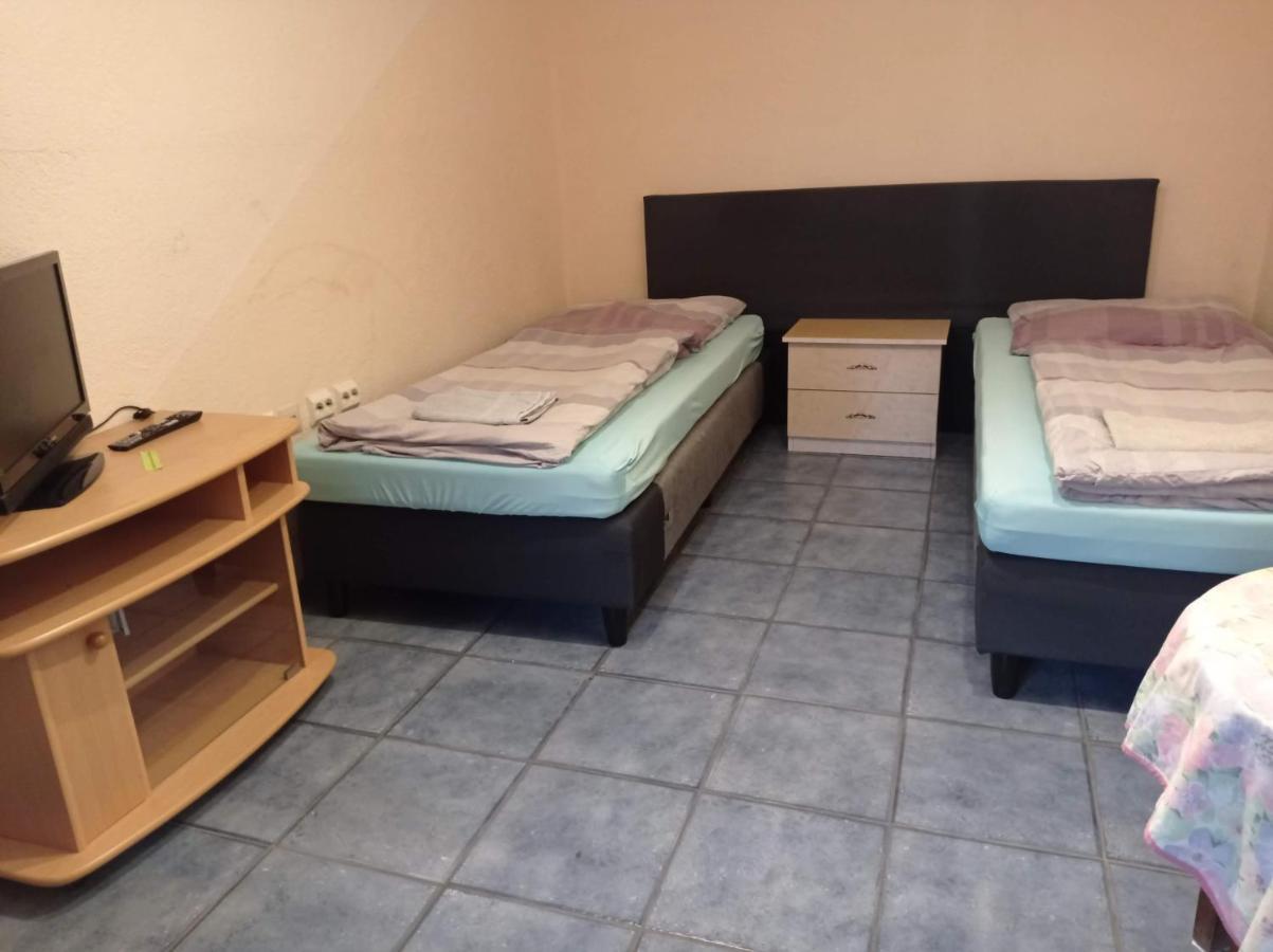 Gaestezimmer Sommer Locktow Exterior photo